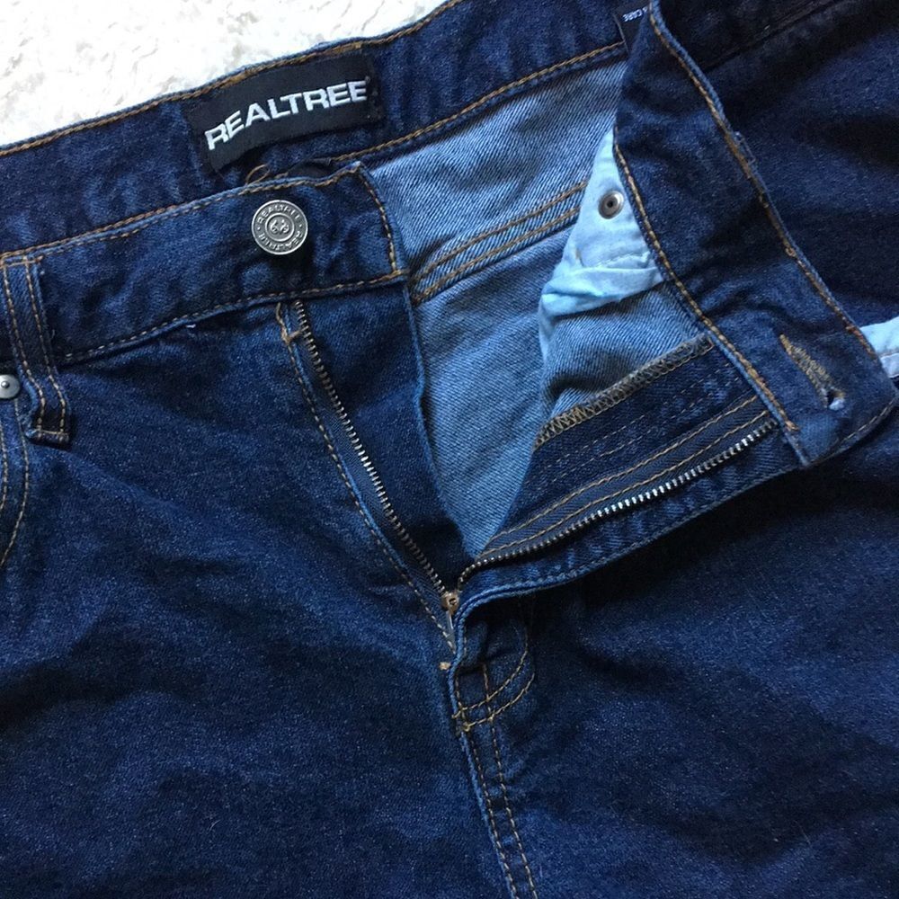 Men’s RealTree Jeans - Picture 9 of 12